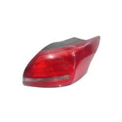 Imagem de Lanterna Traseira FORD FOCUS Lado Direito Canto - RUFATO 26140
