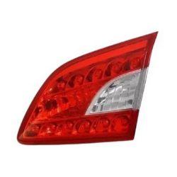 Imagem de Lanterna Traseira NISSAN SENTRA Lado Direito com Bicolor Tampa - AUTOMOTIVE IMPORTS ZN1313426